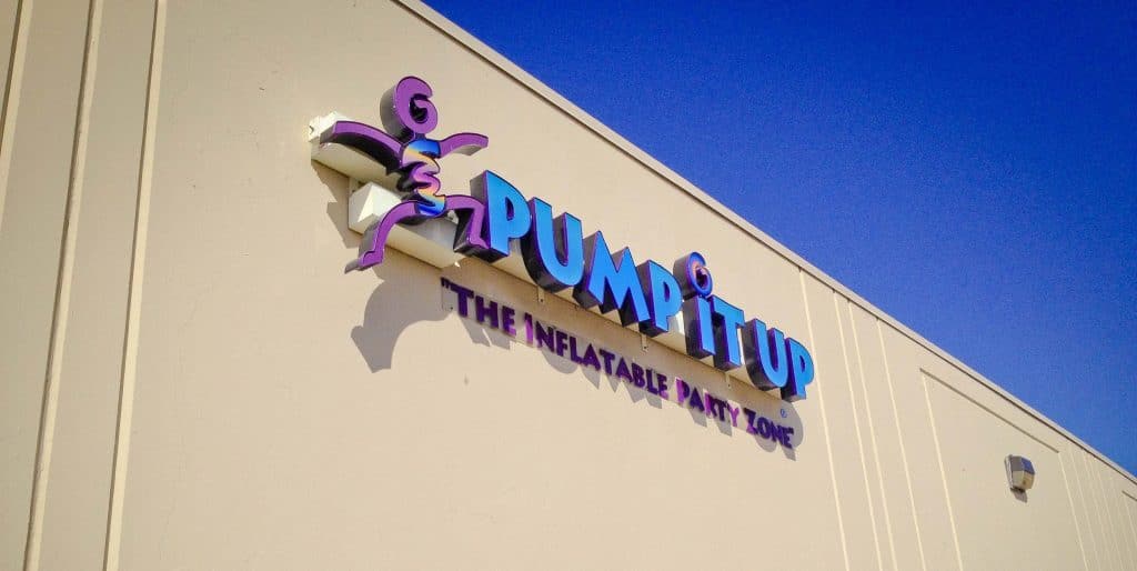 Pump It Up: The Inflatable Party Zone Pump It Up: The Inflatable Party Zone, 2013 Copyright Will Hull, Windy Pinwheel