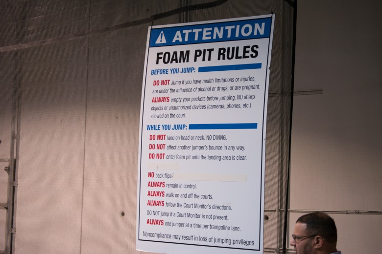 EZ Air: Foam Pit Rules EZ Air: Foam Pit Rules, 2014 Copyright Will Hull, Windy Pinwheel
