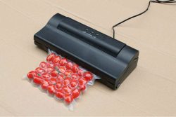 kitchen gadgets Kitchen gadgets: Portable Vacuum Sealer, Source: Figs 4 Fun Forum kitchen gadgets