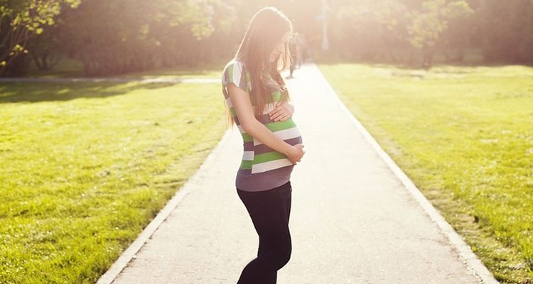 Jennifer Shackelford baby actitivies guest post (header)