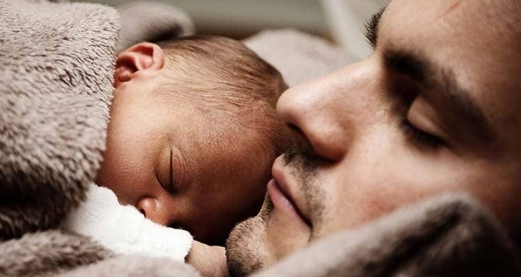 Newborn baby and father sleeping, Source: Pexels